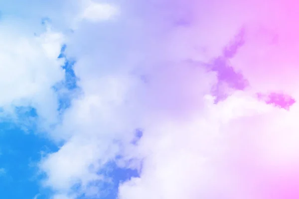 Céu Azul Bonito Com Nuvens Cor Rosa Natureza Fundo Ótimo — Fotografia de Stock