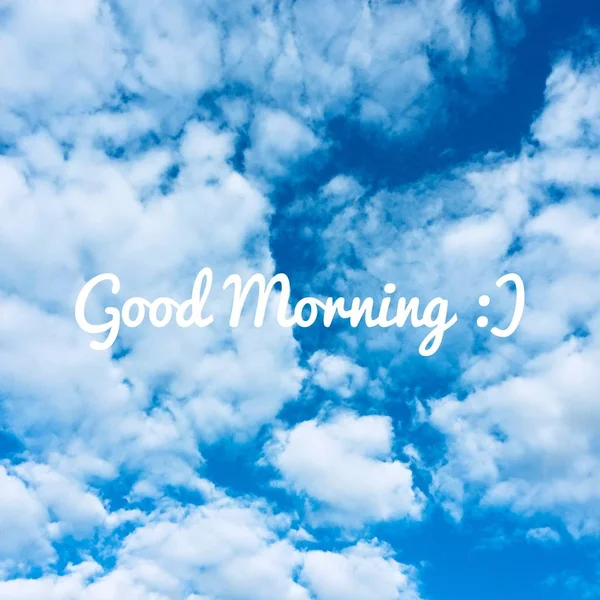 良好的早晨按摩和蓝天白云的背景伟大的任何使用 — 图库照片