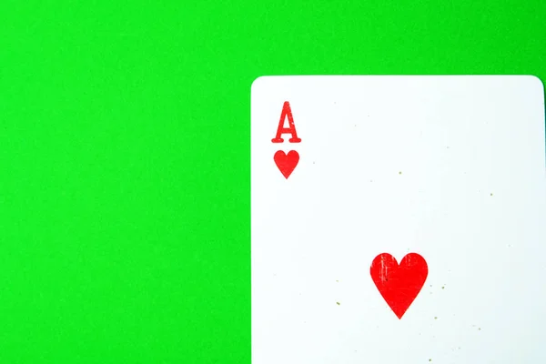 Άσσος Παιγνιόχαρτο Παιχνίδι Απομονωμένη Μεγάλο Πράσινο Φόντο Για Οποιαδήποτε Χρήση — Φωτογραφία Αρχείου