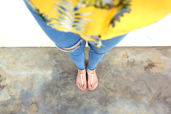 Nude Shoes Woman Yellow Pineapple Shirt Accessories Close Girl Feet — Stock Photo, Image