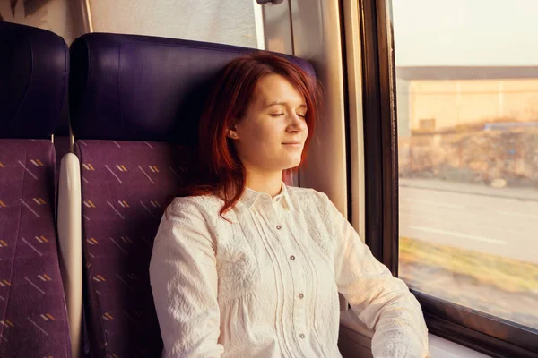 Tren ulaşım tatil