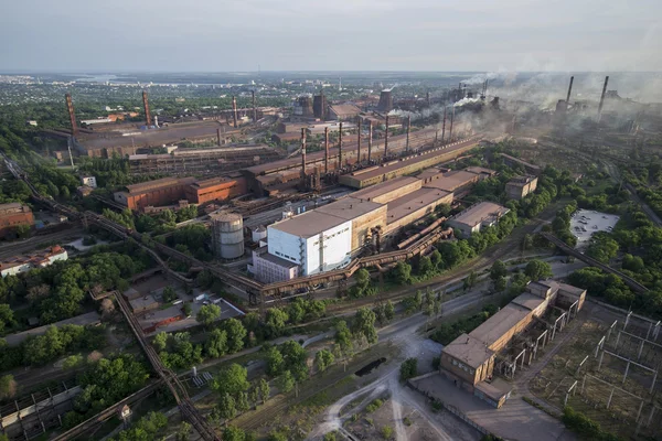 Panoramatický pohled metalurgických závodů z výšky, Zaporozhye, Ukrajina — Stock fotografie