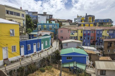 Valparaiso, Şili'nin renkli binalar