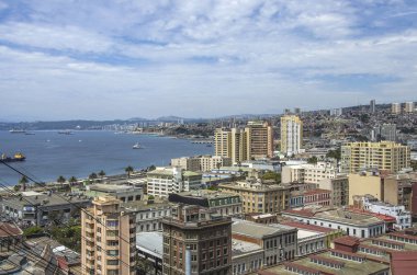 Gün zaman Valparaiso şehrin güzel peyzaj