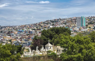 Gün zaman Valparaiso şehrin güzel peyzaj