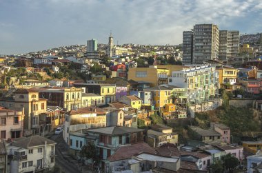 Valparaiso, Şili'nin renkli binalar