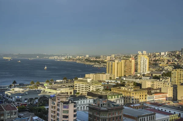 Gün zaman Valparaiso şehrin güzel peyzaj