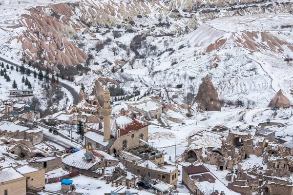 Capadocia en Turquía bajo la nieve en invierno —  Fotos de Stock