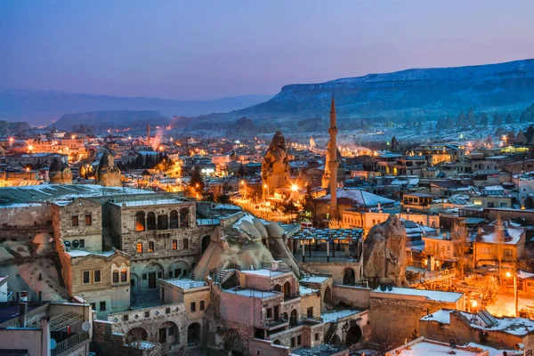 Night view of the Uchisar town. The cave city in Cappadocia. Turkey — Stock Photo, Image