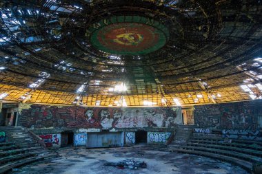Buzludzha - terk Bulgar Komünist Partisi'nın bina, Bulgaristan