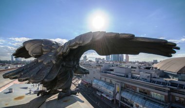 Moskova gece. Kiev tren istasyonu