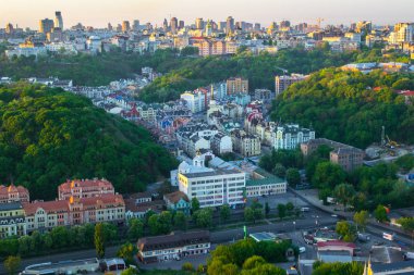 Kiev, Ukrayna Vozdvizhenka elit bölgesinde. Binaların çatıları üzerinde Üstten Görünüm.