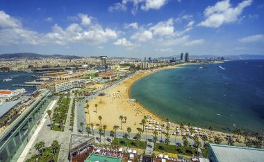 Salou Platja Llarga plaj sahil binanın son katında İspanya görünümünü