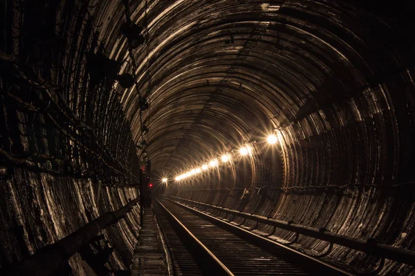 Metró alagút. Kiev, Ukrajna. Kyiv, Ukrajna — Stock Fotó