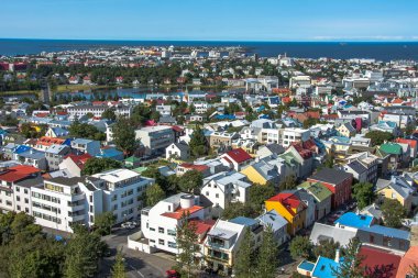 Sahne görünümünü Reykjavik İzlanda sermaye şehir yaz sezonu.