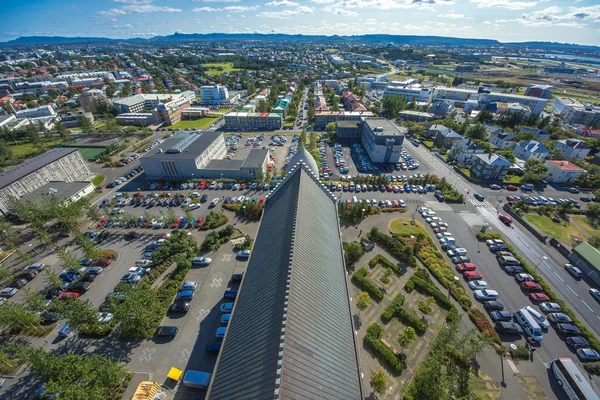 Summerfrom tanımlıkHallgrimskirkja Kilisesi, İzlanda üst Merkezi Reykjavik şehir görüntüsü.