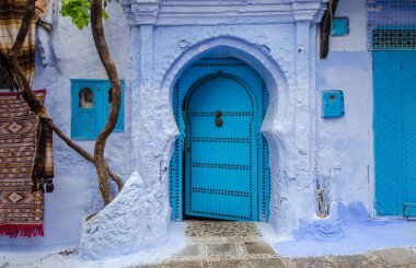 Mavi kapı mavi şehir: Chefchaouen