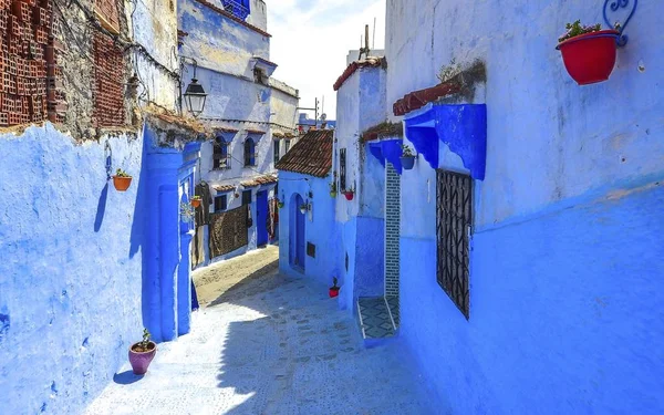 Medina de Chefchaouen, Marruecos. Chefchaouen o Chaouen se sabe que las casas en esta ciudad están pintadas de azul . — Foto de Stock