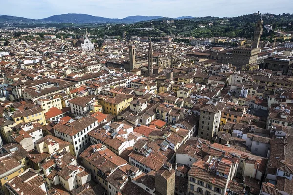 Palazzo Vecchio için çatılar eski şehir Floransa üst görünümünde Kulesi