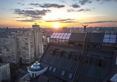 Çatı günbatımı Kiev, Ukrayna