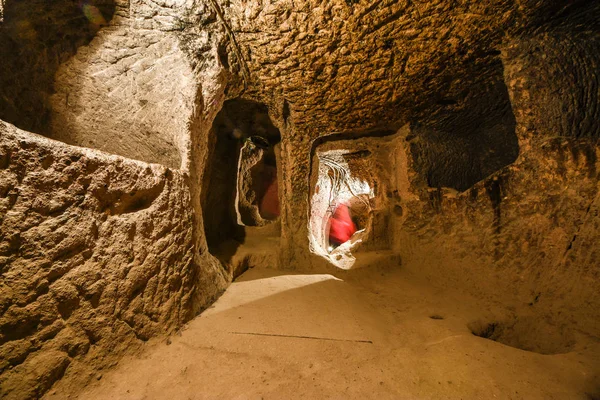 A Derinkuyu underground city városa egy ősi többszintű barlang Cappadocia, Törökország. — Stock Fotó