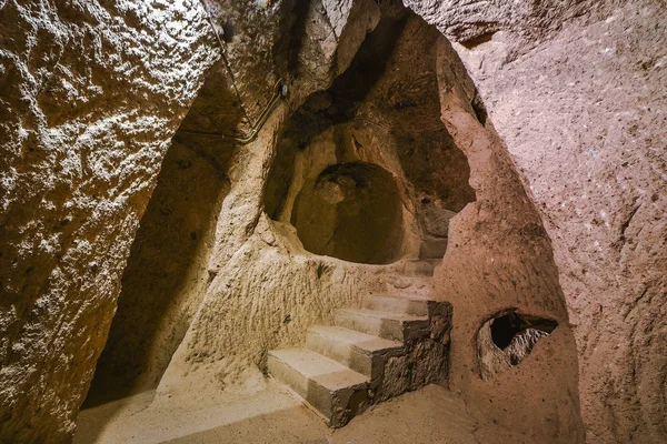 La ciudad subterránea de Kaymakli se encuentra dentro de la ciudadela de Kaymakli en la región de Anatolia Central de Turquía. — Foto de Stock