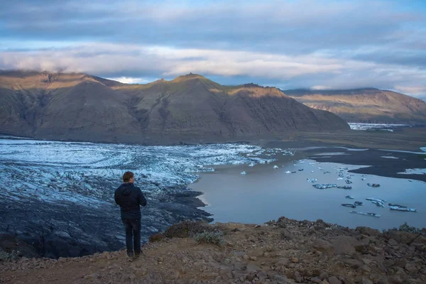 Trekking no parque nacional Skaftafell na Islândia — Fotografia de Stock