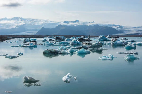 Gelo na lagoa Glacial Jokulsarlon, Islândia — Fotografia de Stock