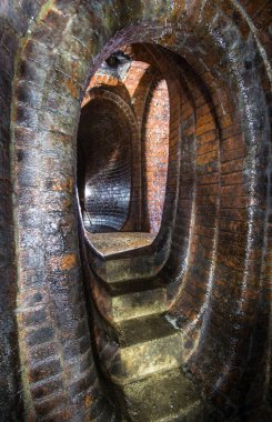 Eski kırmızı taş kanalizasyon Lindley mühendis Samara bölgesi, Rusya Federasyonu