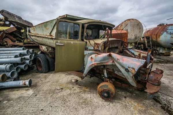 Radioactive abandoned techniqe and machines of Chernobyl — Stock Photo, Image