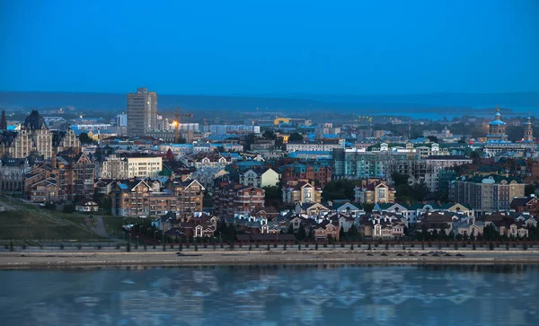 Les vues panoramiques de la nuit Kazan, Russie — Photo