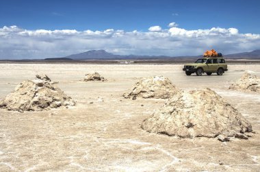 Salar de Uyuni Bolivya araba ile