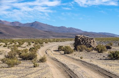 Açık yolun dağlara, Bolivya