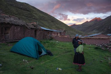 Peru dağlar evlerde geleneği