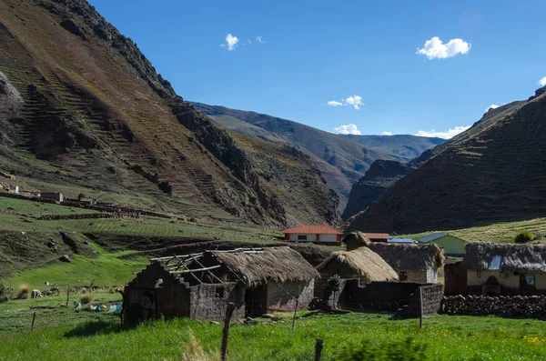 Casas de tradição em Peru Mountains — Fotografia de Stock