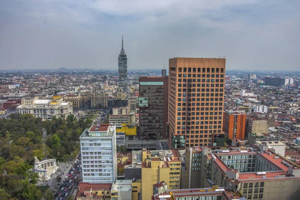 Skyline en la Ciudad de México, vista aérea de la ciudad —  Fotos de Stock