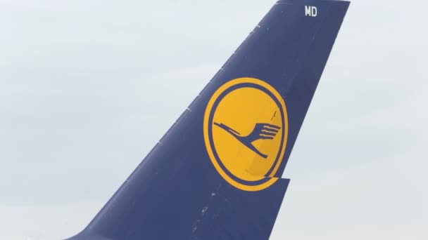 Lufthansa Airbus A380 vliegtuig vleugel — Stockvideo
