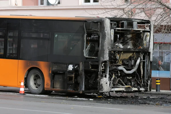 Spalony ruchu publicznego autobusu — Zdjęcie stockowe