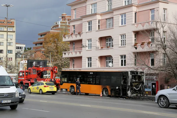 Spalony ruchu publicznego autobusu — Zdjęcie stockowe