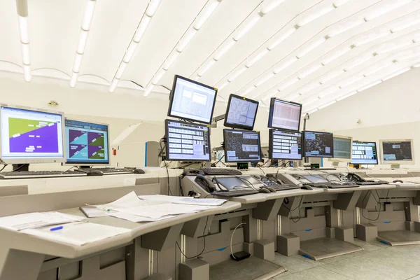 Monitores de control de tránsito aéreo — Foto de Stock