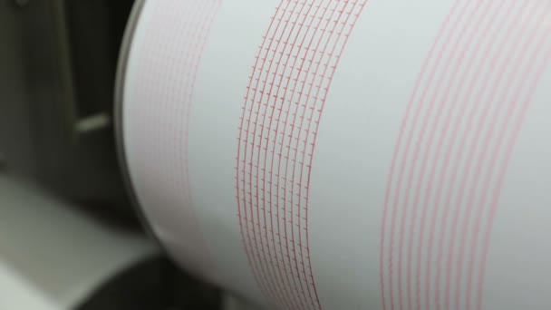 Seismograf merekam gempa bumi. Perkecil — Stok Video