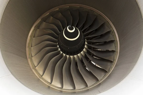 Airbus A380 turbine jet engine — Stock Photo, Image