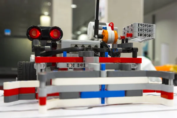 Bloki zdalnego sterowania robota — Zdjęcie stockowe