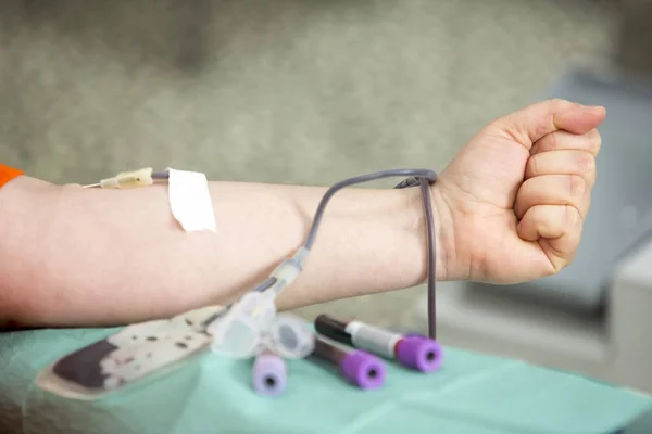 Рука Донорство крові — стокове фото