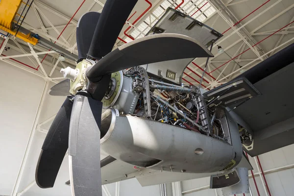 Aircraft engine turbine maintenance — Stock Photo, Image