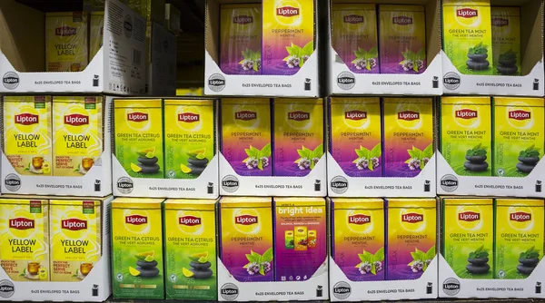 Lipton çay kutuları — Stok fotoğraf