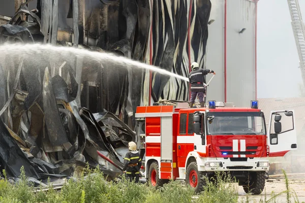 Large fire disaster in a warehouse — Stock Photo, Image