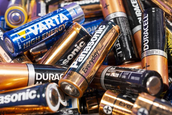 Meerdere AA-batterijen — Stockfoto