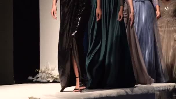 Female Models Walk Runway Beautiful Designer Dresses Fashion Show Fashion — Stock Video