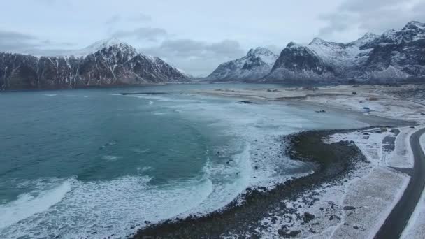 Plage de sable fin dans les îles Lofoten — Video